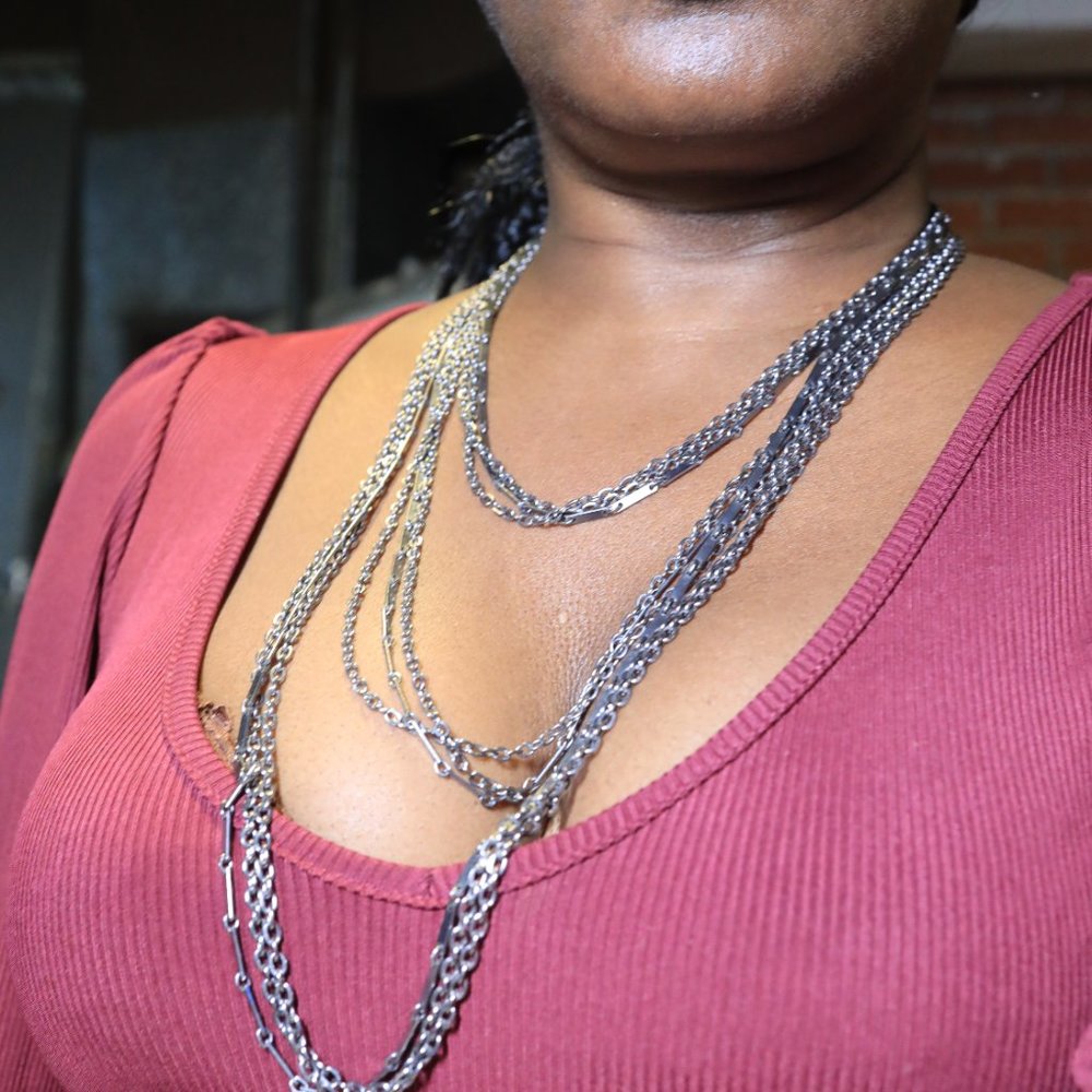 Vintage Multi 8 strand silver necklace with leaf clasp